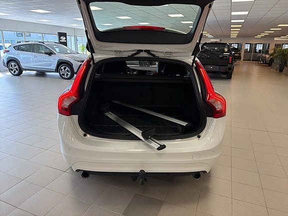 Volvo V60 9 of 20