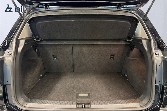 Volkswagen T-Cross 10 of 17