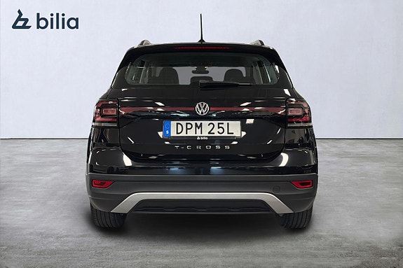 Volkswagen T-Cross 4 of 17
