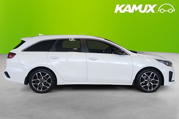 Kia Ceed 2 of 23