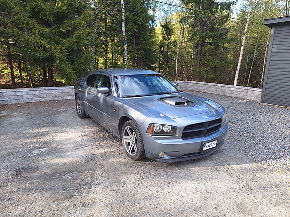 Dodge Charger 10 of 10