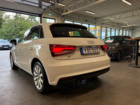 Audi A1 4 of 23