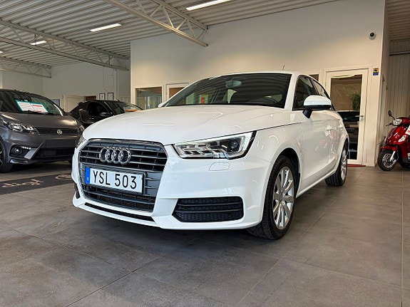 Audi A1 2 of 23