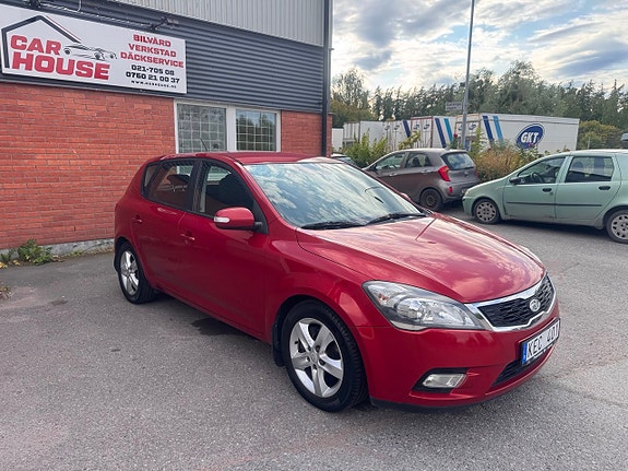 Kia Ceed 3 of 17