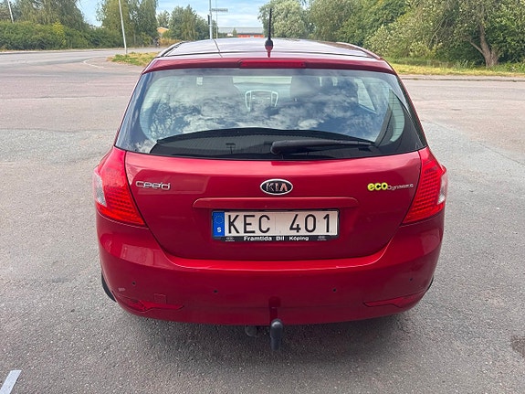 Kia Ceed 9 of 17