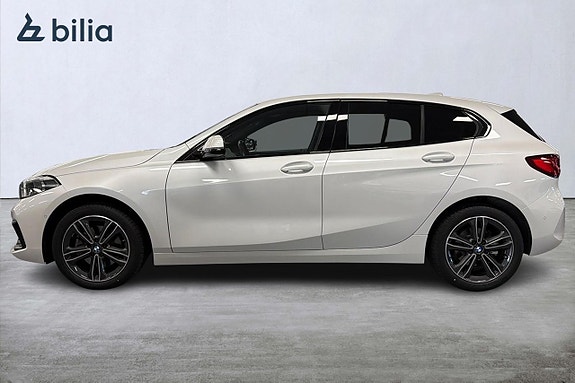 BMW 118i 3 of 18