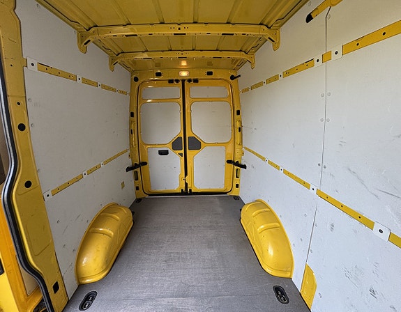 Volkswagen Crafter 7 of 20