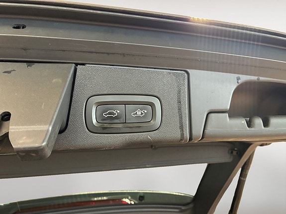 Volvo XC60 19 of 22