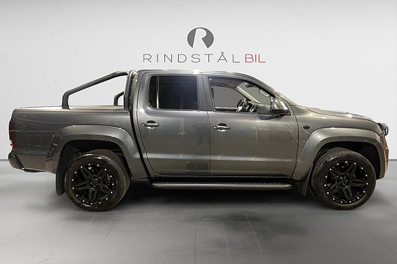 Volkswagen Amarok 8 of 17
