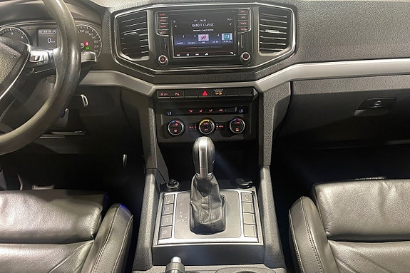 Volkswagen Amarok 12 of 17