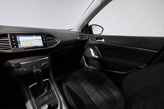 Peugeot 308 28 of 29