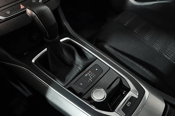 Peugeot 308 25 of 29