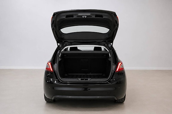 Peugeot 308 8 of 29