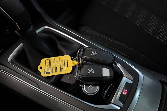 Peugeot 308 26 of 29
