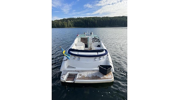 Schaefer Phantom 245 -05 Volvo Penta 5,0 GXI -05 14 of 16