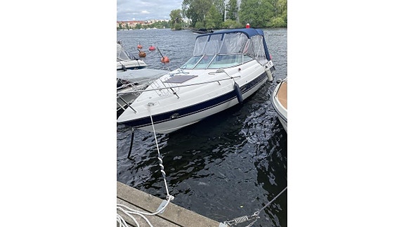 Schaefer Phantom 245 -05 Volvo Penta 5,0 GXI -05 15 of 16
