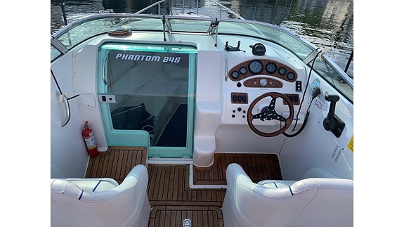 Schaefer Phantom 245 -05 Volvo Penta 5,0 GXI -05 4 of 16