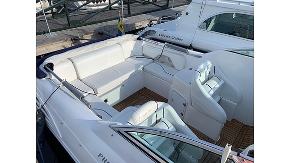 Schaefer Phantom 245 -05 Volvo Penta 5,0 GXI -05 3 of 16