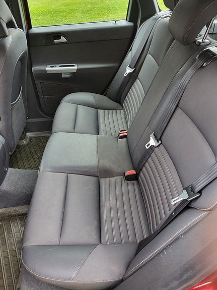 Volvo V50 6 of 17
