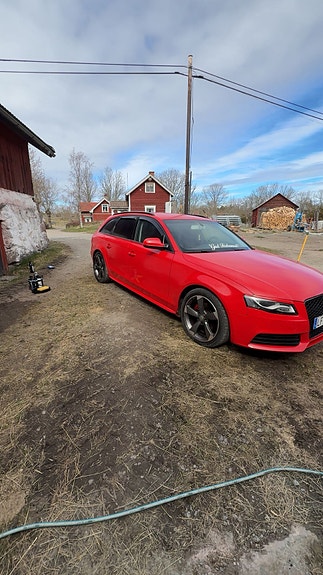 Audi A4 2 of 6