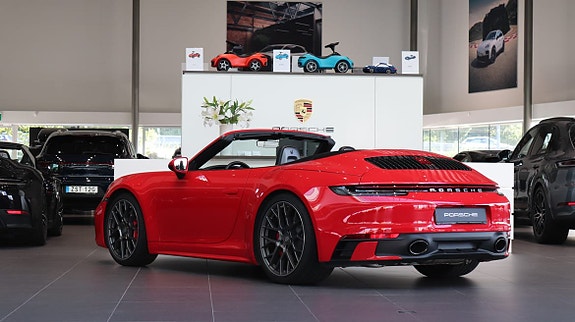 Porsche 911 Carrera S 2 of 10