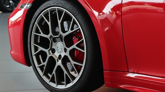 Porsche 911 Carrera S 10 of 10