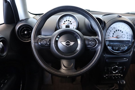 MINI Countryman Cooper D 8 of 17