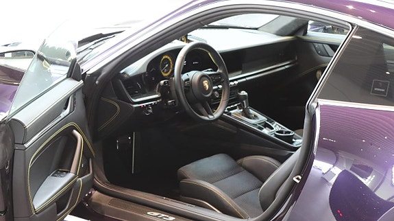 Porsche 911 GT3 8 of 12