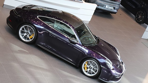 Porsche 911 GT3 5 of 12