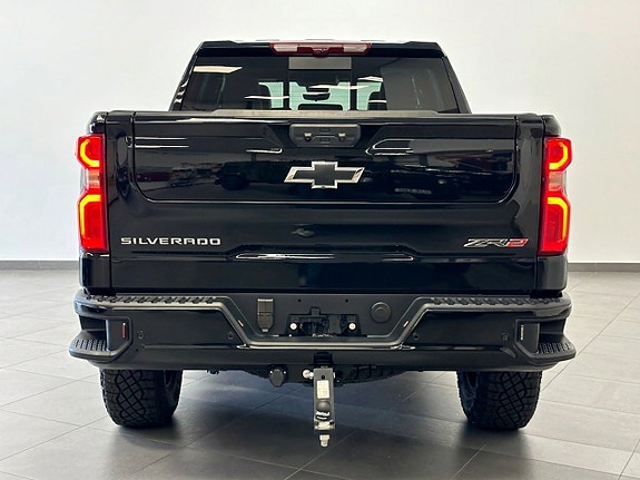 Chevrolet Silverado 1500 12 of 30