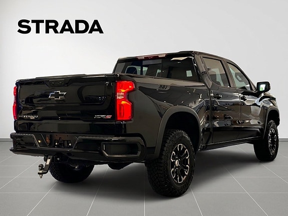 Chevrolet Silverado 1500 3 of 30