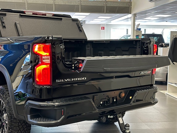 Chevrolet Silverado 1500 13 of 30