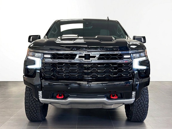 Chevrolet Silverado 1500 3 of 30