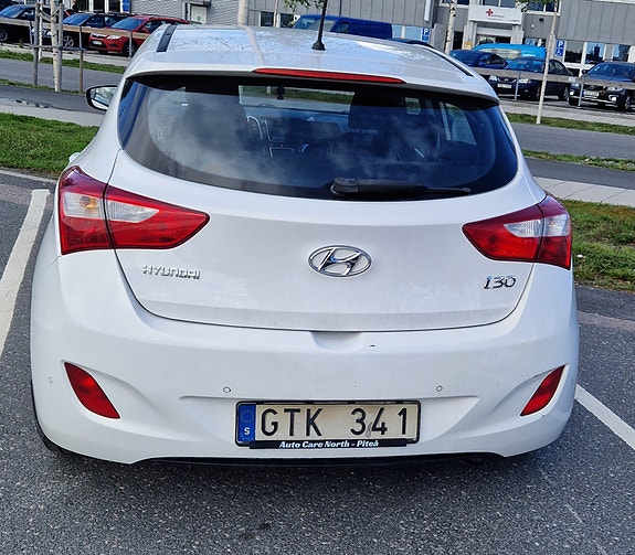 Hyundai i30 3 of 3