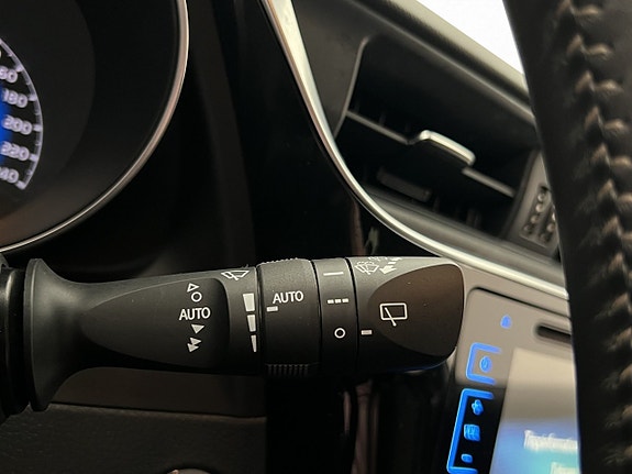Toyota Auris 23 of 30