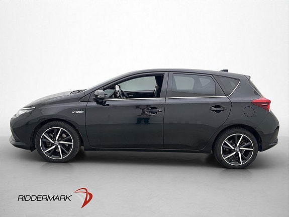 Toyota Auris 4 of 30
