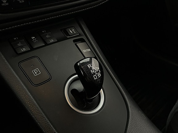 Toyota Auris 19 of 30