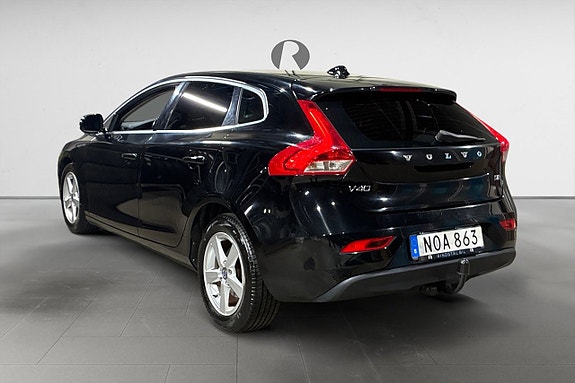 Volvo V40 5 of 17