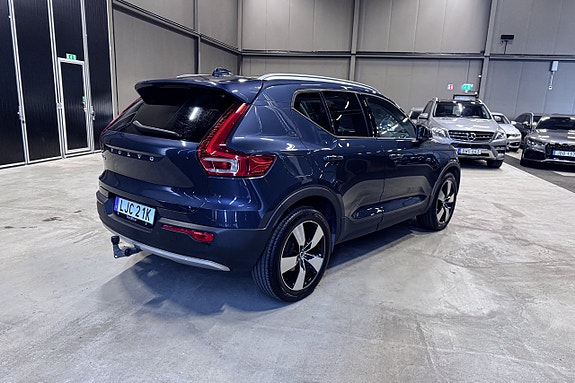 Volvo XC40 6 of 19