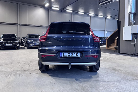 Volvo XC40 5 of 19