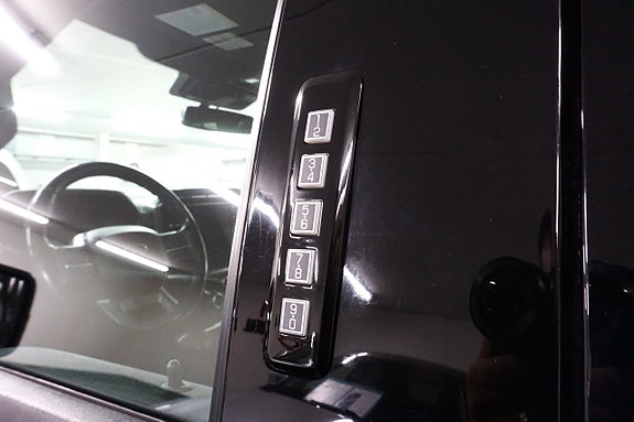 Ford F-150 23 of 30