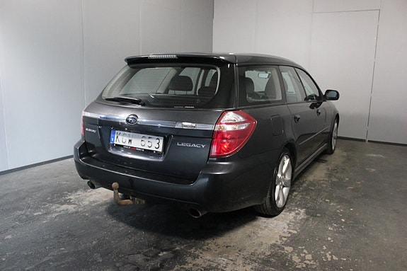 Subaru Legacy 4 of 19
