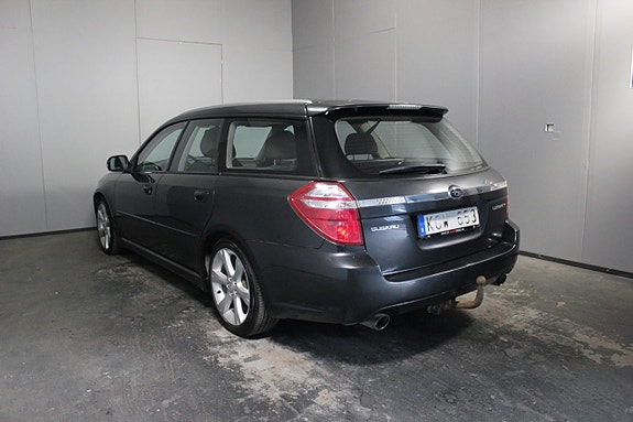 Subaru Legacy 3 of 19