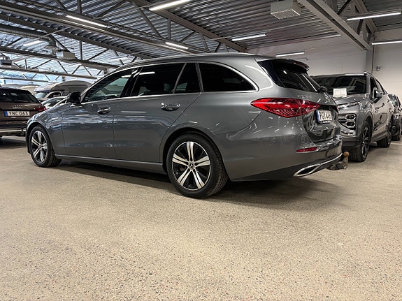 Mercedes-Benz C220 d 3 of 10