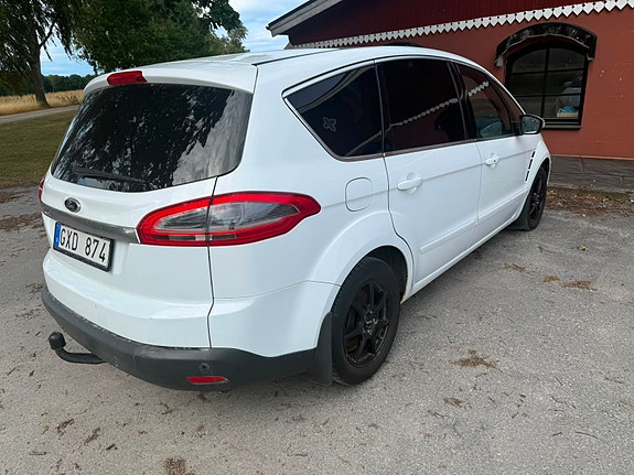 Ford S-MAX 4 of 7