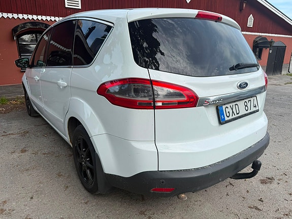 Ford S-MAX 3 of 7