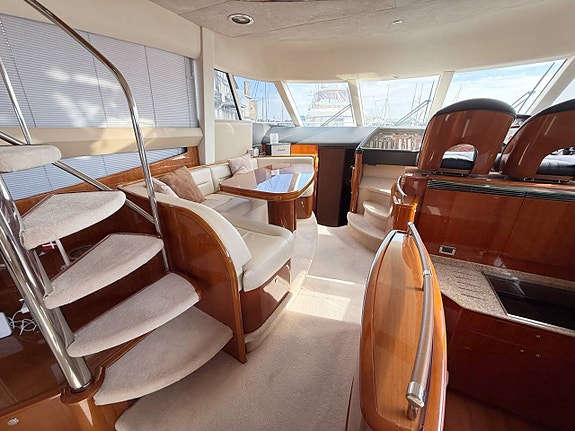 Princess 57 FLY -2006 | 2 x Volvo Penta D12-800 4 of 12