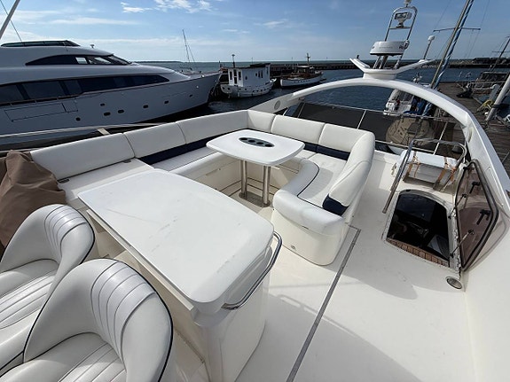 Princess 57 FLY -2006 | 2 x Volvo Penta D12-800 11 of 12