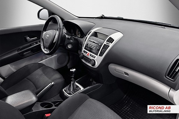 Kia Ceed 11 of 17