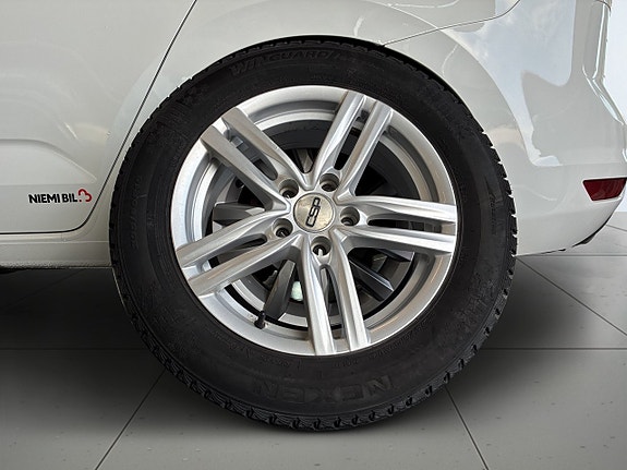 Volkswagen Touran 14 of 22